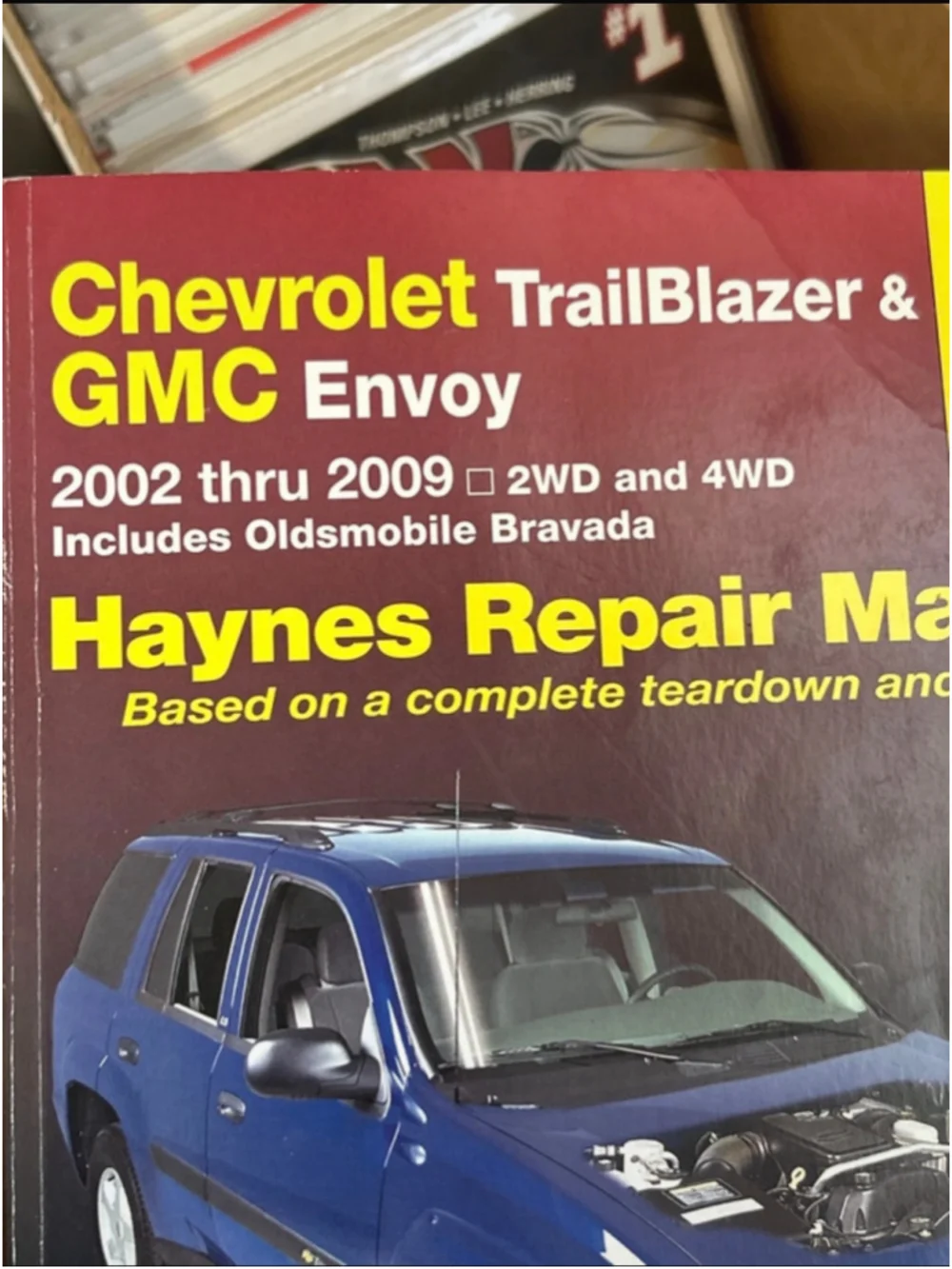 Haynes Chevrolet TrailBlazer & GMC Envoy Repair Manual 2002-2009 Maroon Yellow